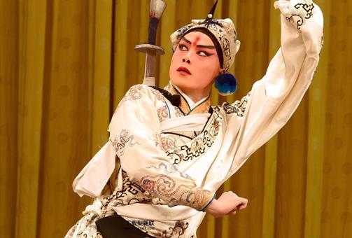 三岔口京剧(两位武生到底是谁)