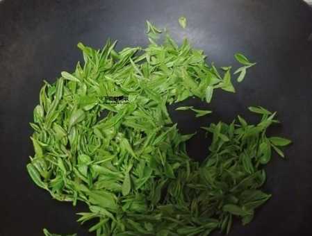 如何炒茶叶(炒茶叶要炒多久才算熟)