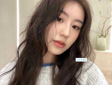 方脸剪什么发型好看又显瘦?这几款闭眼入!