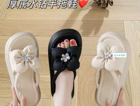 去海边穿什么鞋子合适?防滑又时尚的都在这!