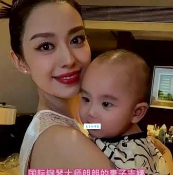 朗朗和吉娜差了几岁 两人年龄差揭秘