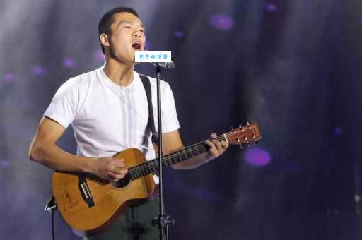 中国好声音耿斯汉惊艳全场他的歌声征服了导师