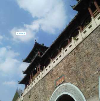 东鳞西爪的意思详解 原来是指不完整的片段