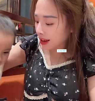 留学生刘玥是谁让她火遍全球？她的视频到底有什么魔力！