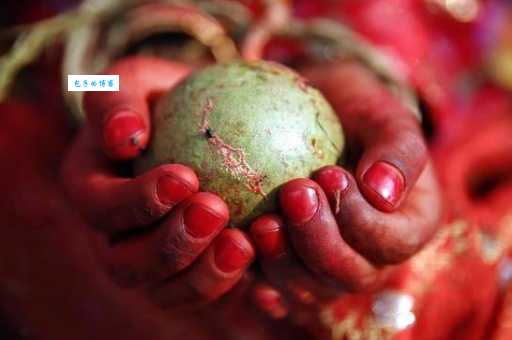 尼泊尔少女婚：罗汉果当新郎仪式靠谱吗？当地人告诉你真实情况