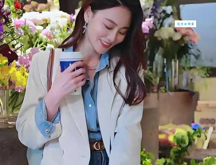 侯梦莎个人简历怎么样？粉丝带你深度解析！