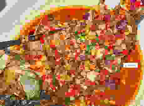 芙蓉鲫鱼是哪里的菜？带你了解这道经典湘菜！